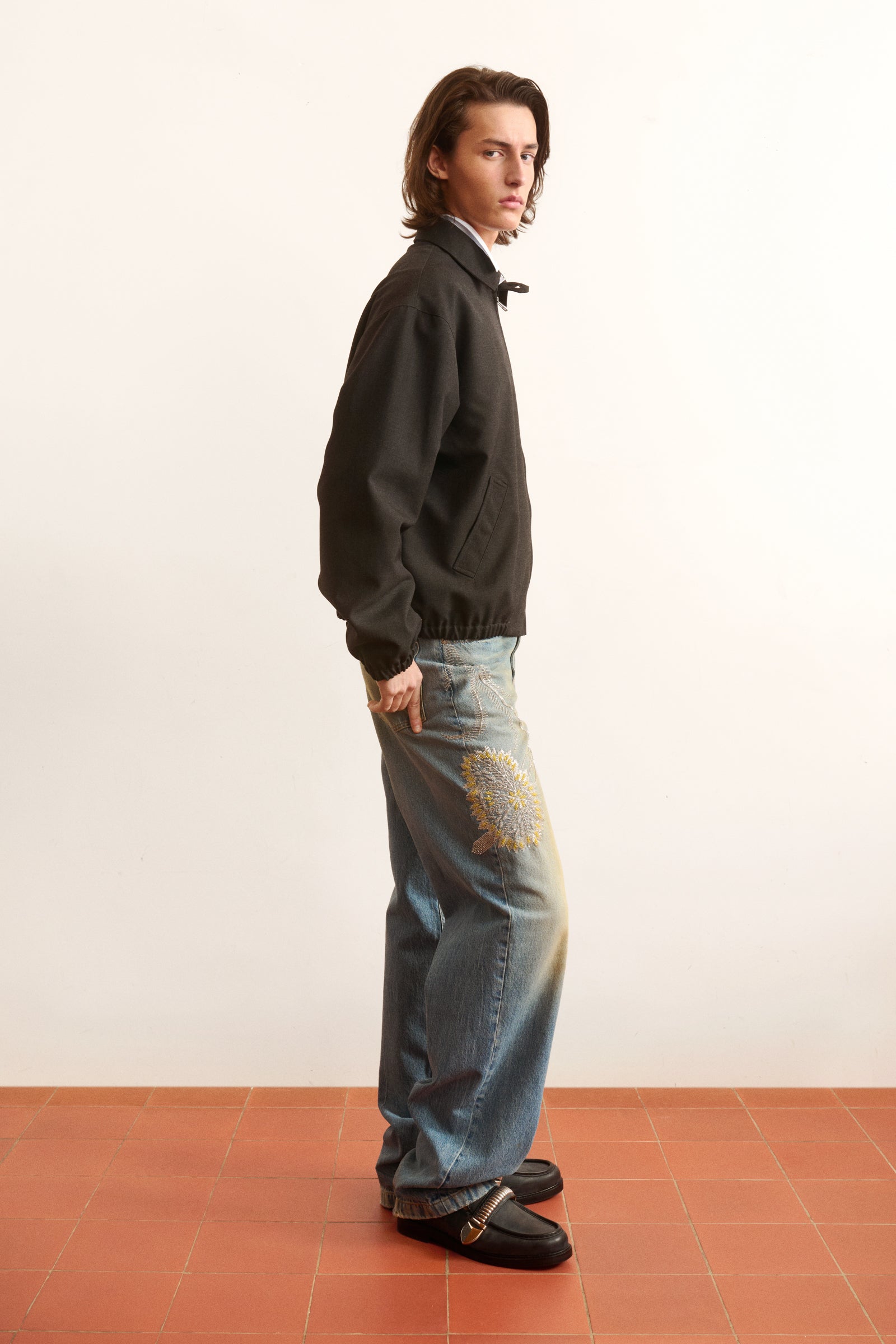 Men's relaxed fit zip-up black jacket 