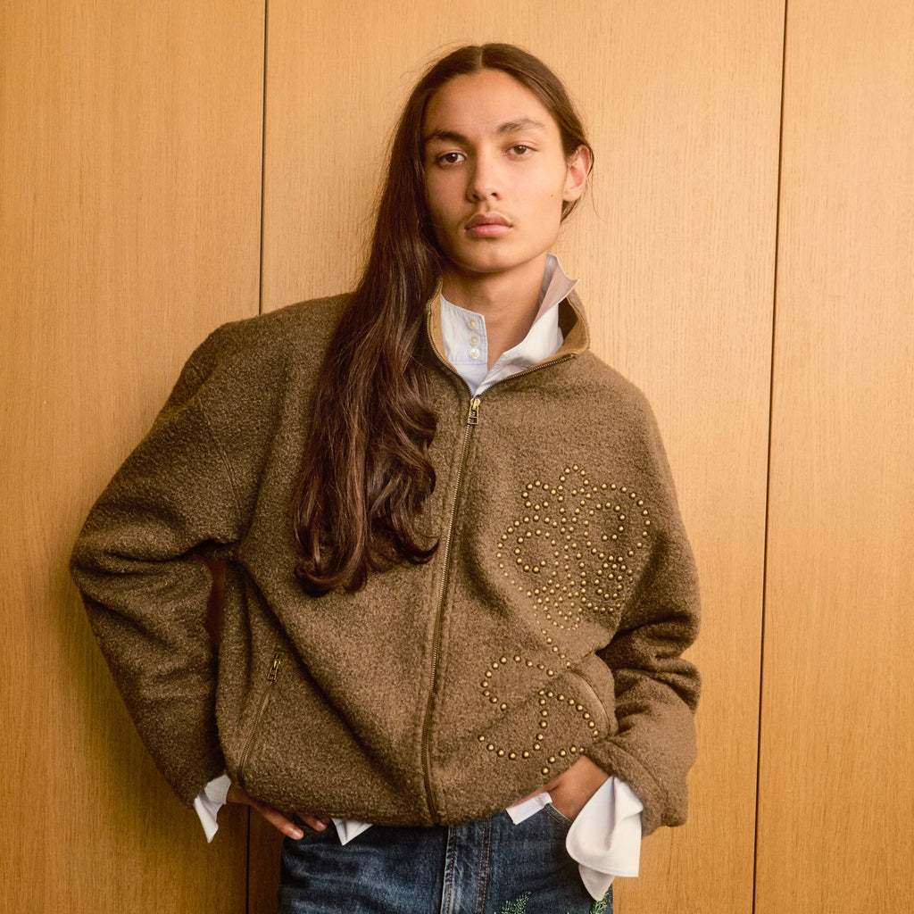 Veste polaire cloutée