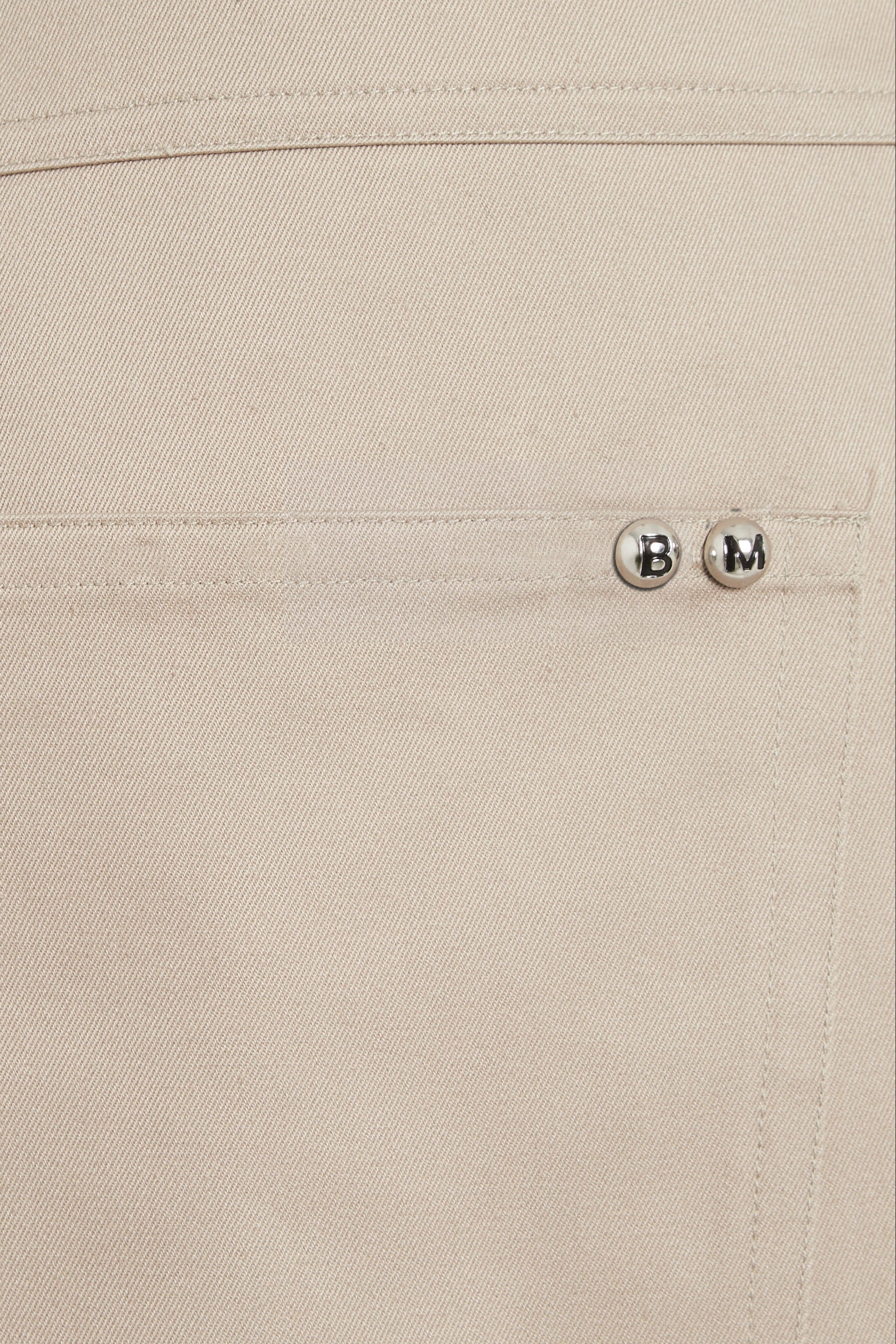 Men's relaxed fit beige chino pants in cotton gabardine