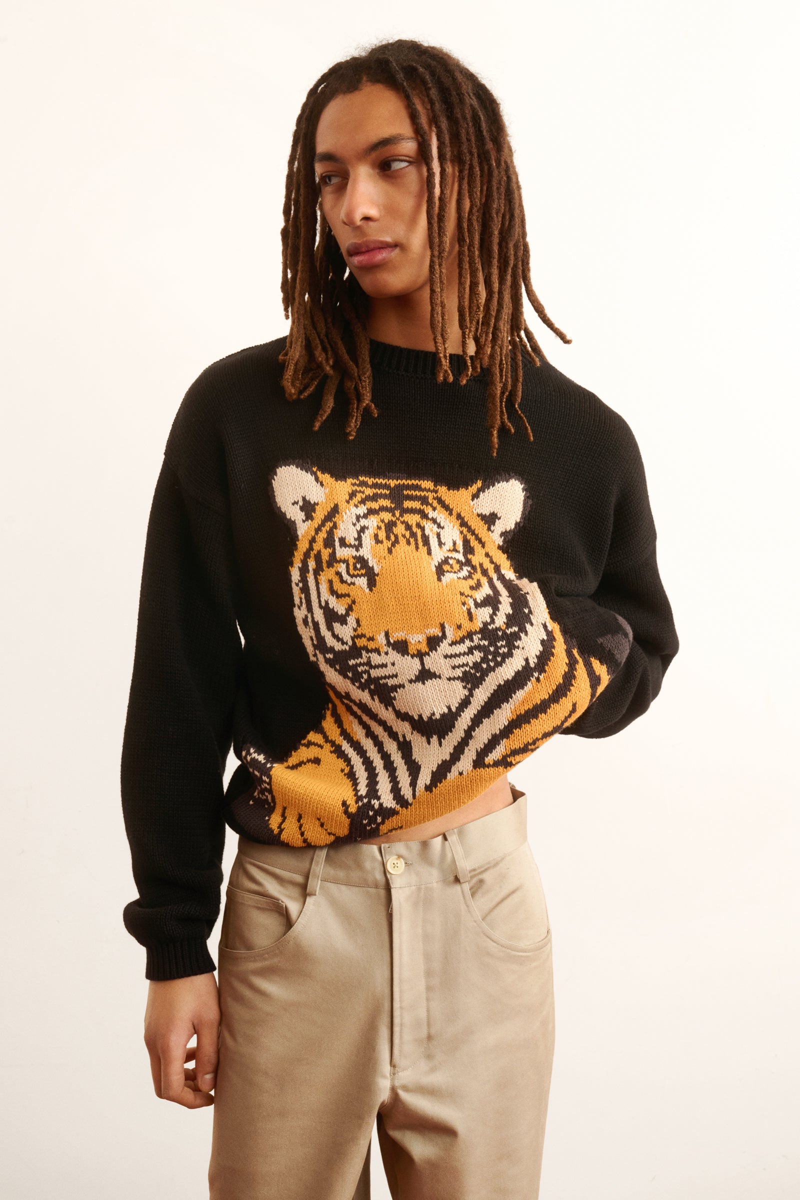 Men's black knitted sweater animal tiger design 